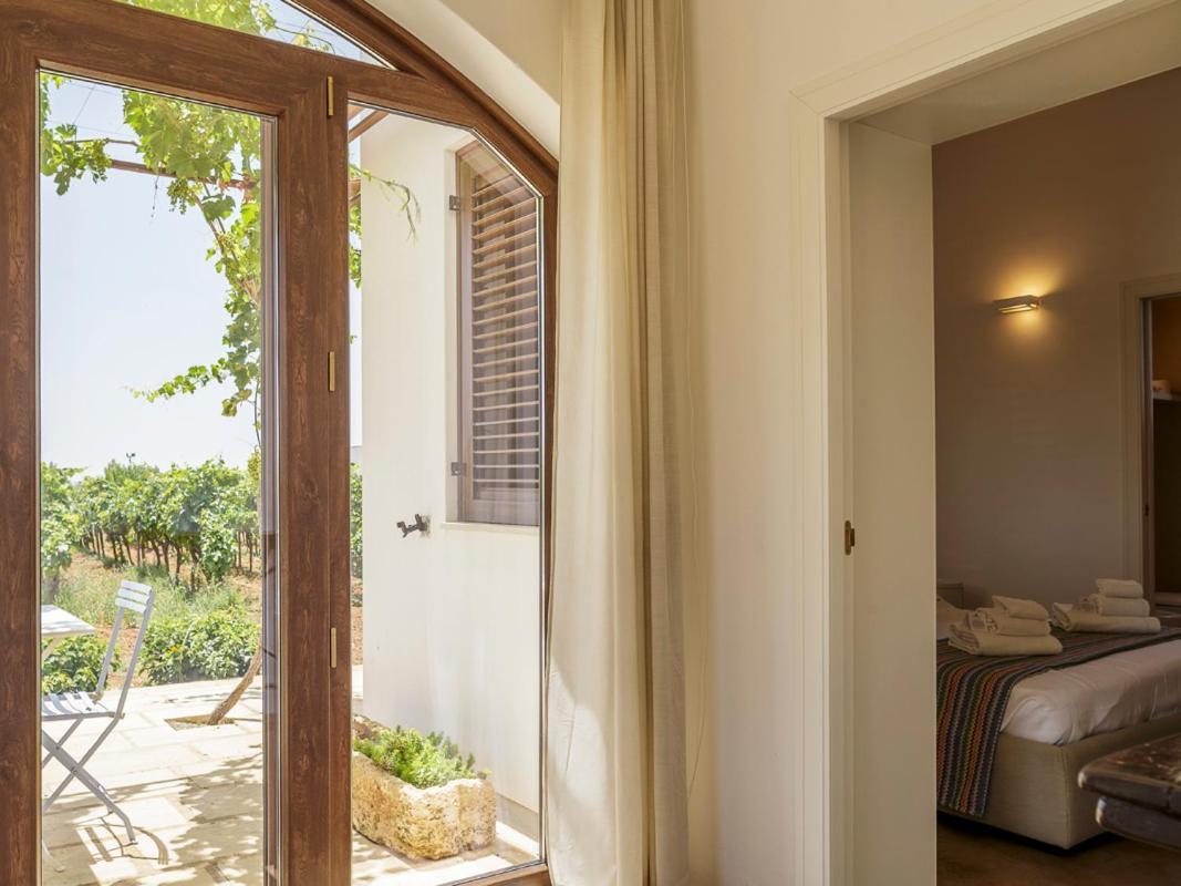 Tenutayala - Residenza Agrituristica ปาราบิตา ภายนอก รูปภาพ
